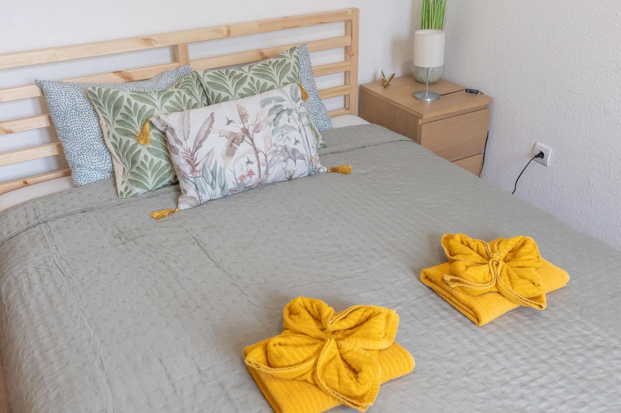 Riverside Balcony Apartment With View To Danube Budapest Luaran gambar